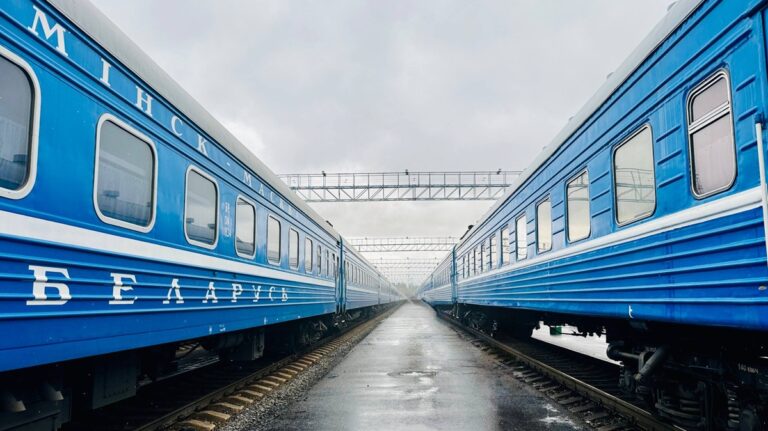 За один день в Беларуси были проблемы с двумя поездами поезд