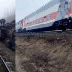 Поезд сошёл с рельсов