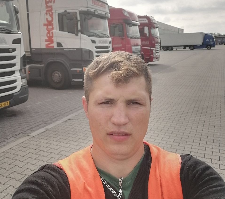 Виталий дальнобой