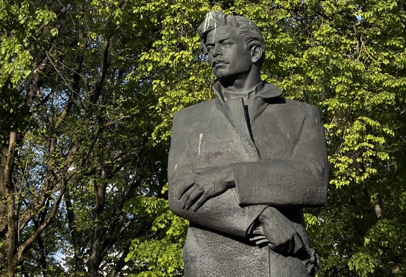 Помнік Багдановічу