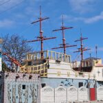 Построил корабль
