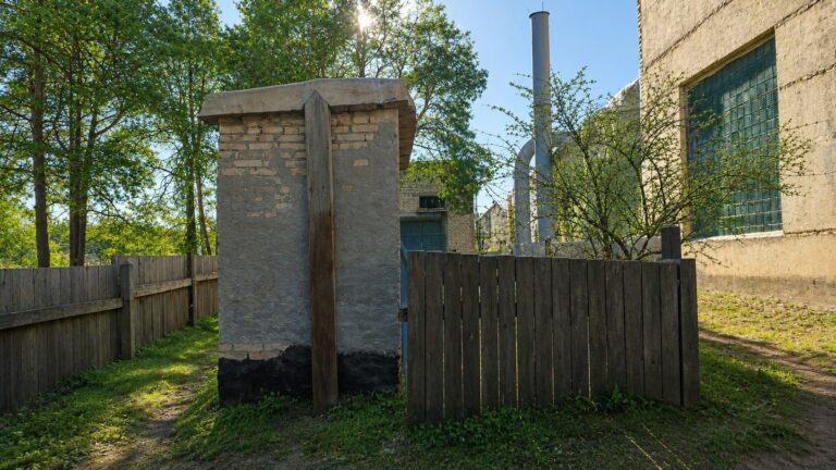 Туалет продают