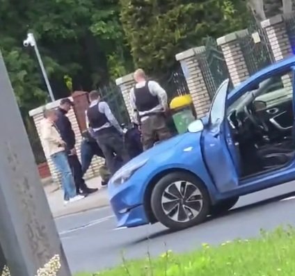 Задержание у консульства