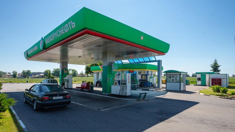 Бензин снова дорожает. Что случилось с нефтью и сколько топливо стоит у соседей подорожание бензина в Беларуси
