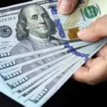Пинчанка несколько лет хранила фальшивые 100 долларов
